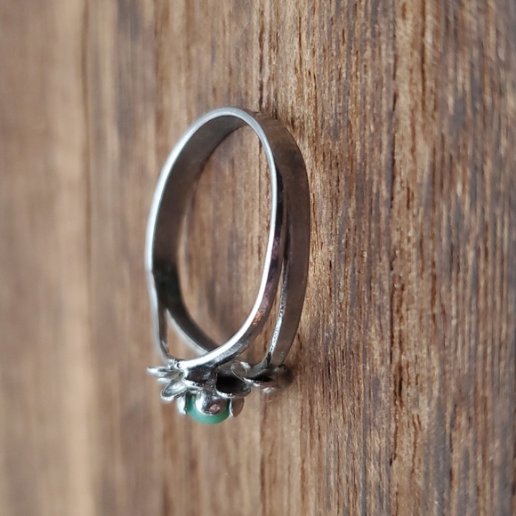 Tribal flower bud turquoise solid silve ring size 8  R274 - Picture 3 of 5